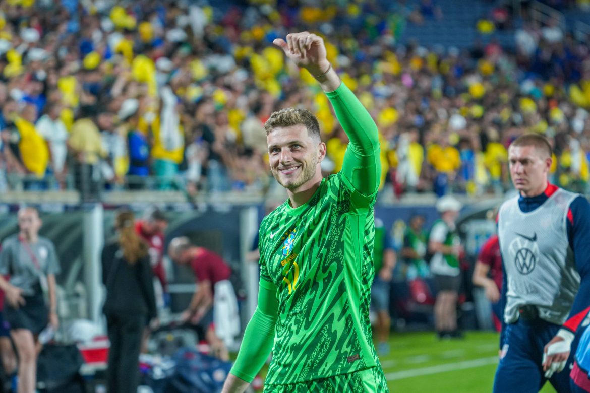 titular-da-selecao,-bento-volta-a-argentina-e-revive-clima-da-estreia-pelo-athletico