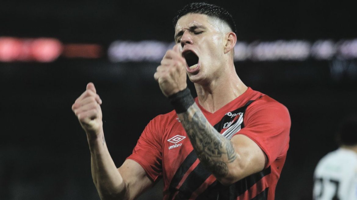 decisivo,-zapelli-encerra-jejum-de-205-dias-no-athletico