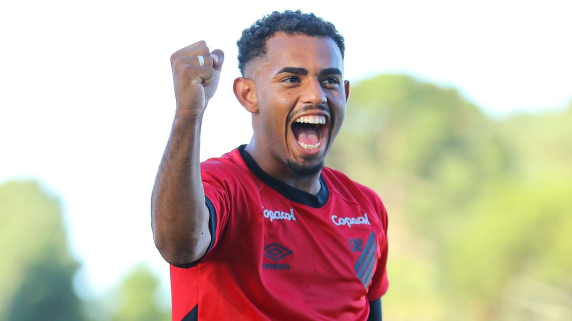athletico-vence-equipe-francesa-em-estreia-de-torneio-internacional-sub-19