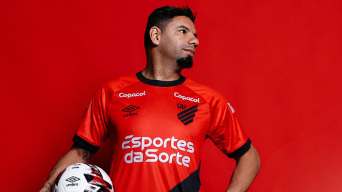 ex-athletico-volta-ao-futebol-apos-dois-anos-e-acerta-com-clube-da-serie-c