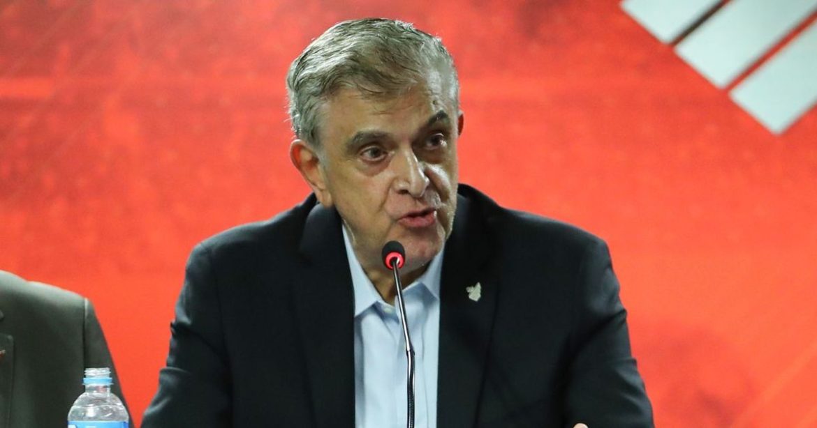 petraglia-passa-“mistica”-e-ganhara-aceso-de-presente,-promete-interino
