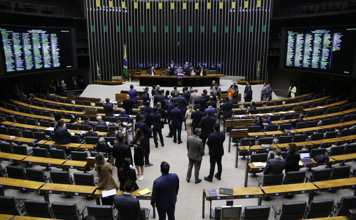 pacote-antifraude:-projetos-tornam-hediondos-crimes-contra-aposentados