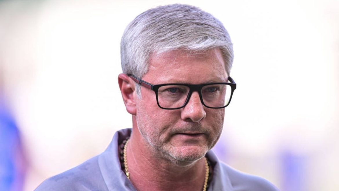 odair-hellmann-cumpre-desejo-de-petraglia-e-chega-ao-athletico-apos-demissao-em-lanterna-da-arabia