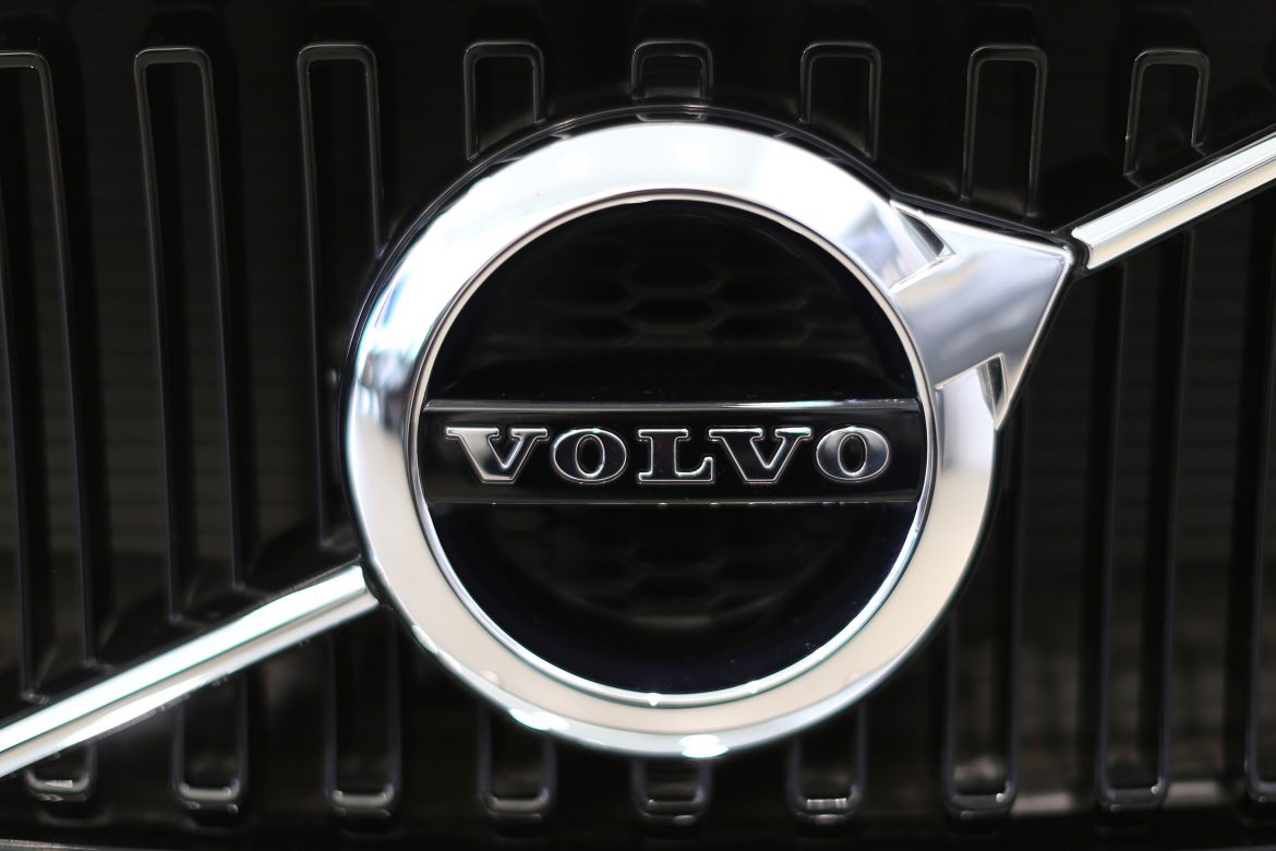 volvo-cars-anuncia-demissao-de-3-mil-funcionarios-em-reestruturacao
