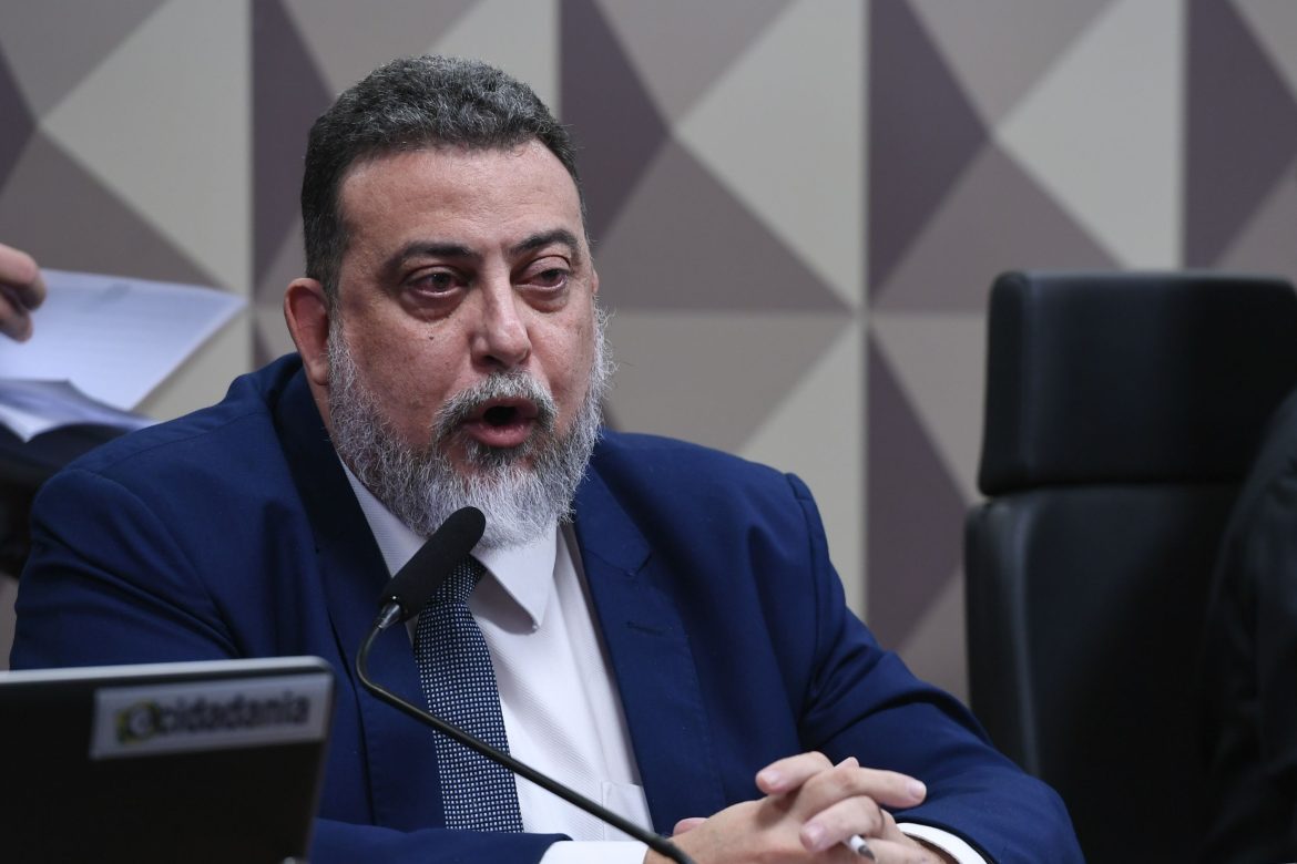 abin-alertou-sobre-risco-de-invasao-aos-tres-poderes,-diz-ex-diretor-ao-stf