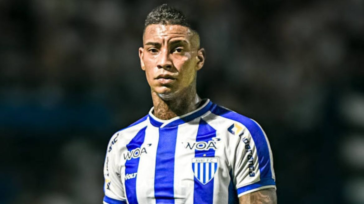 coritiba-reencontra-alef-manga-apos-saida-conturbada-e-tenta-manter-tabu-contra-avai