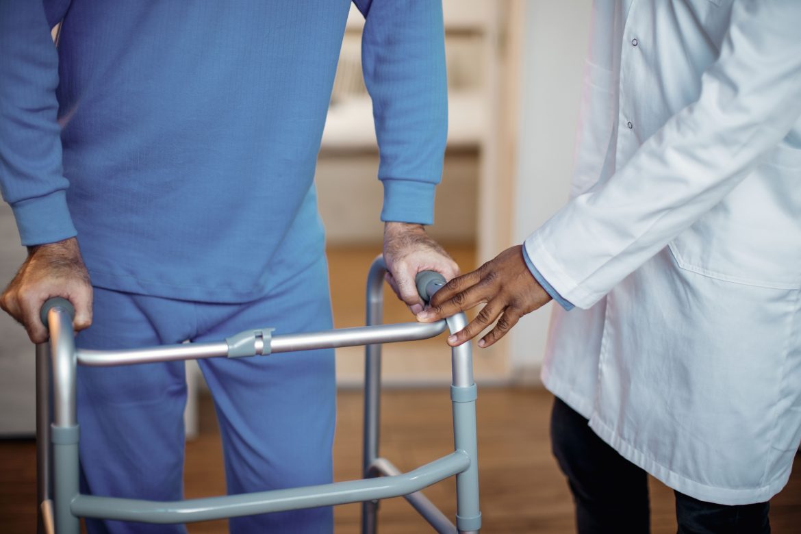 entre-a-alta-e-a-volta-para-casa:-como-funcionam-os-hospitais-de-transicao