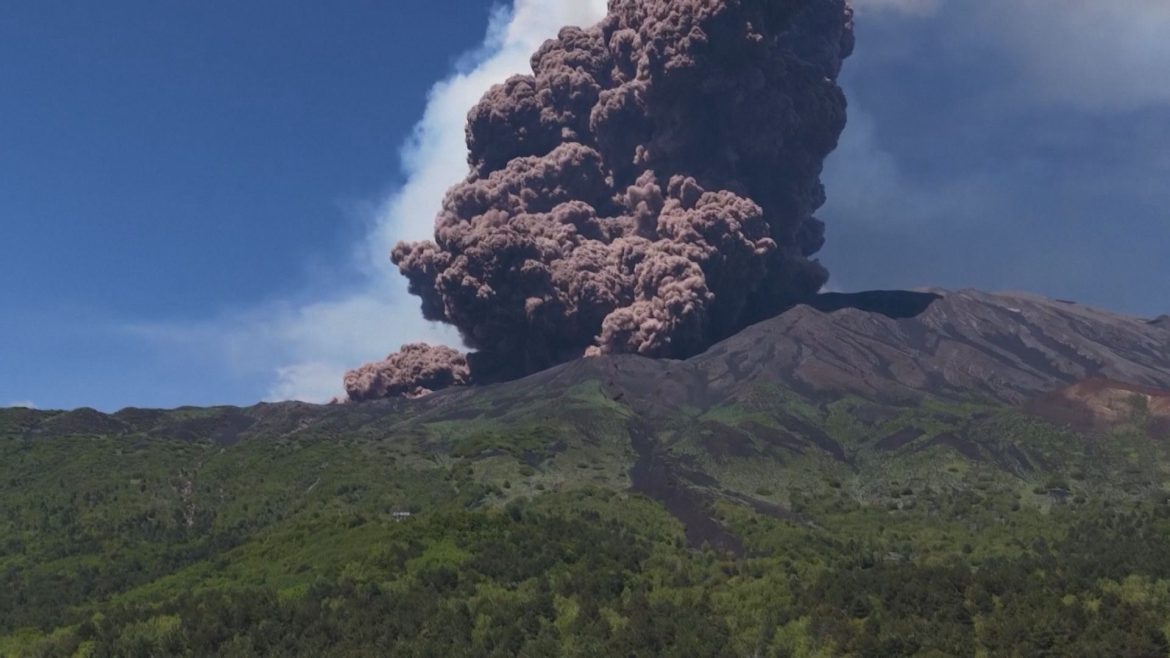 etna-em-erupcao:-veja-5-curiosidades-sobre-o-vulcao