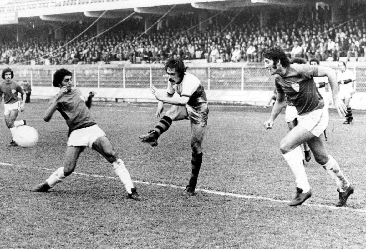 ultima-vitoria-do-athletico-sobre-o-remo-foi-ha-51-anos,-com-gols-de-sicupira
