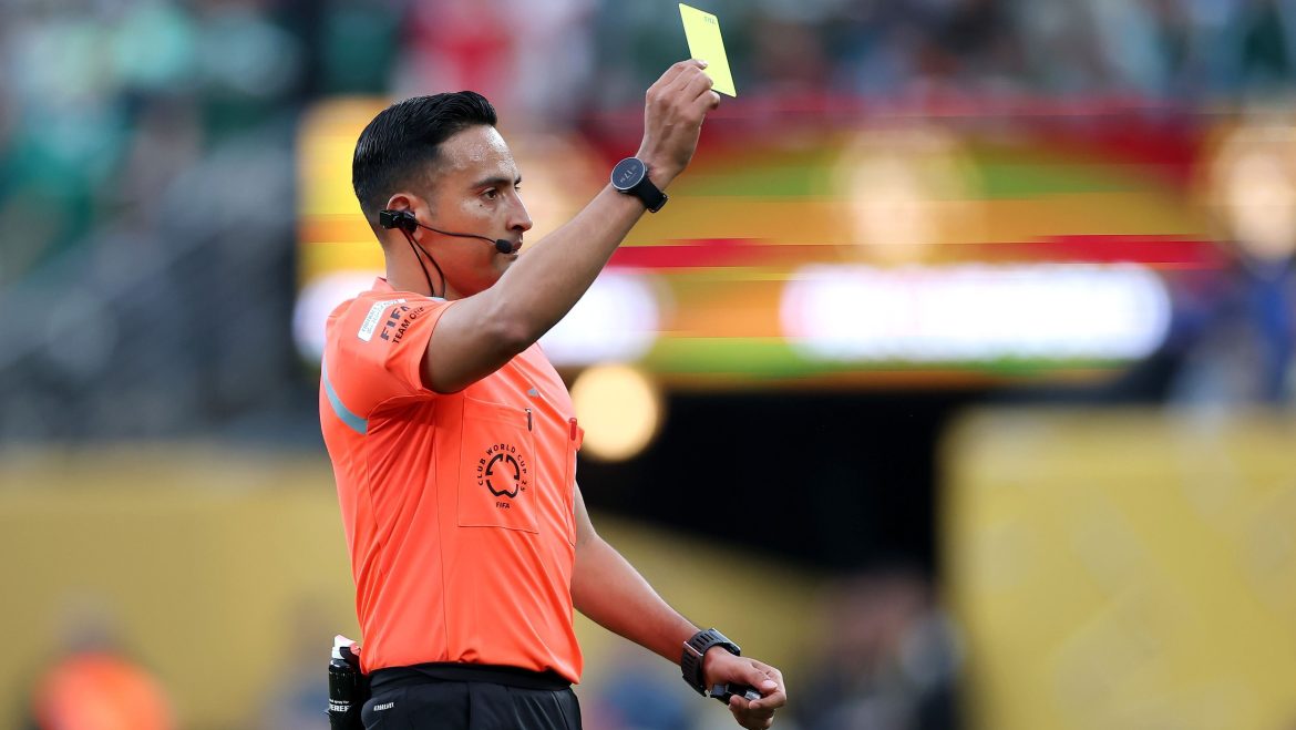 entenda-como-funciona-regra-dos-cartoes-amarelos-na-copa-do-mundo-de-clubes