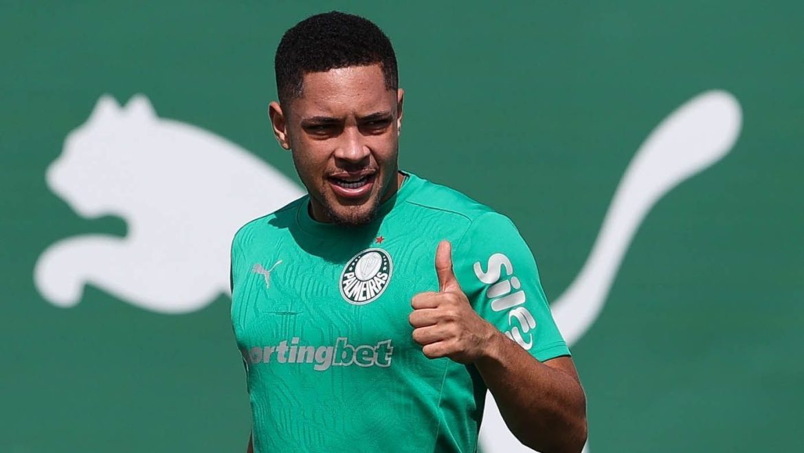 abel-barra-vitor-roque,-reforco-de-r$-150-milhoes,-de-decisao-no-mundial