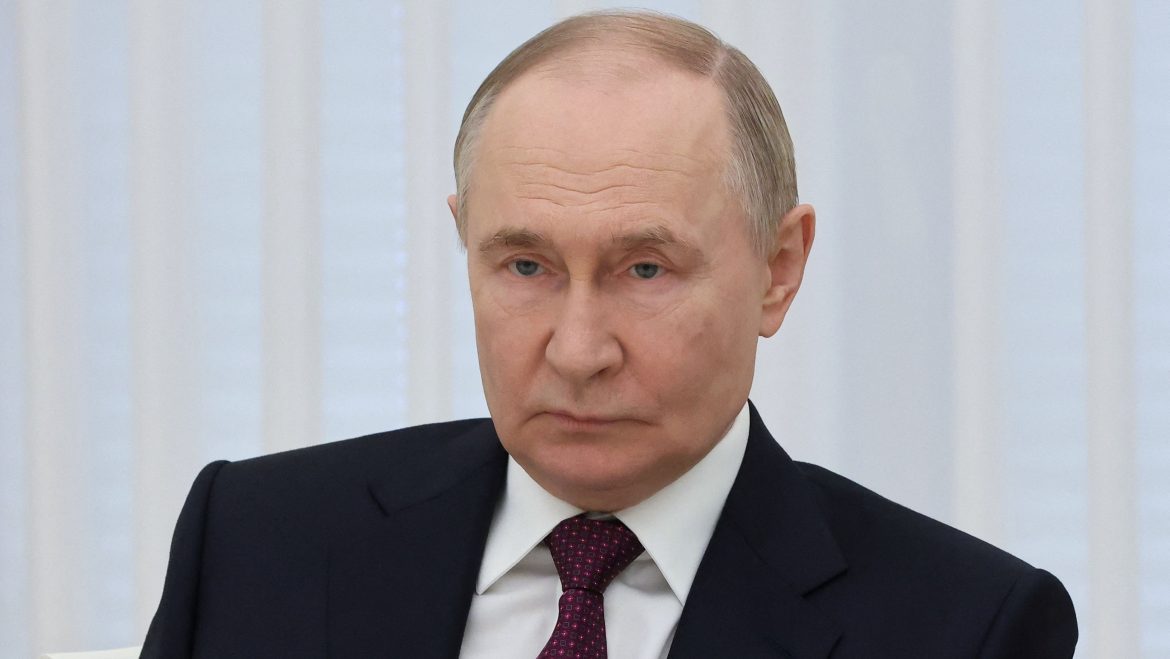 putin-autoriza-criacao-de-aplicativo-para-“combater”-whatsapp-e-telegram
