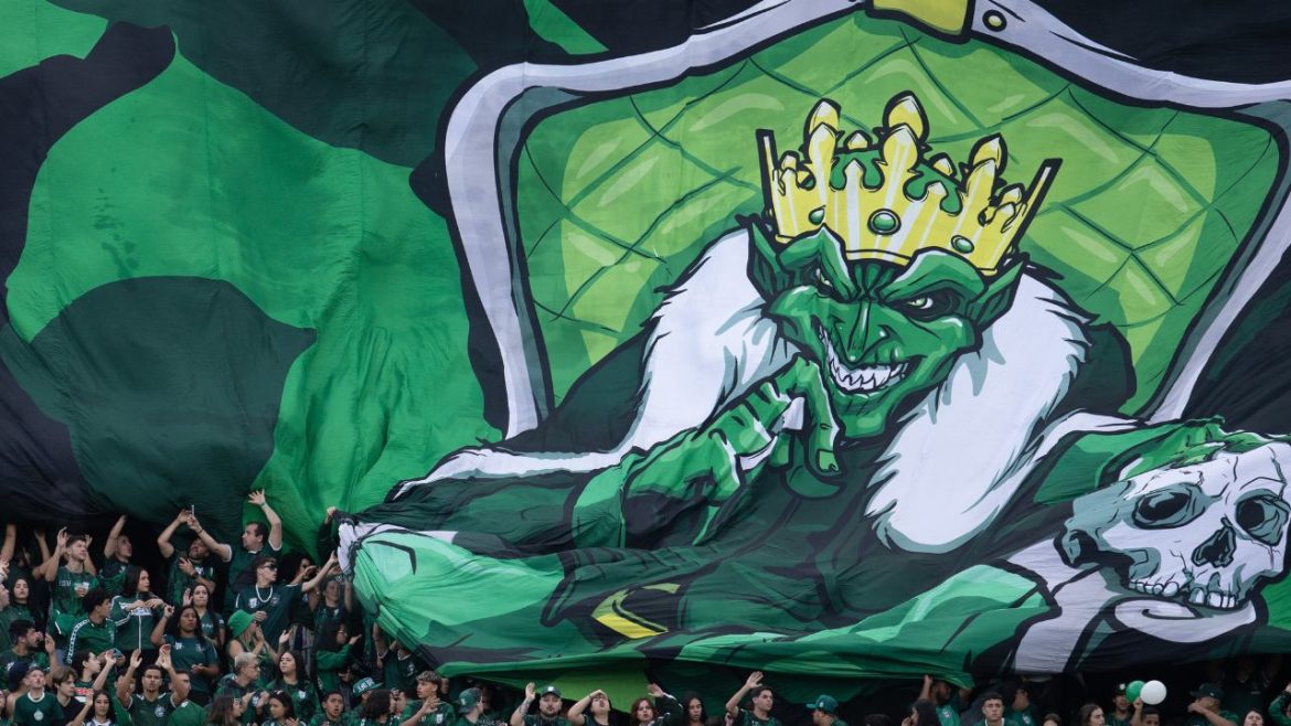 ministerio-publico-entra-com-acao-para-barrar-quatro-mil-torcedores-do-coritiba-no-atletiba