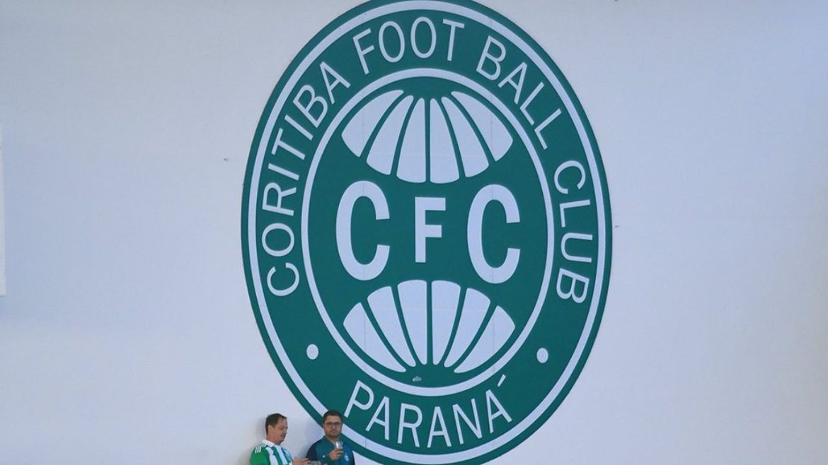coritiba-firma-parceria-com-a-ufpr-em-projeto-para-preservar-acervo-historico-do-clube