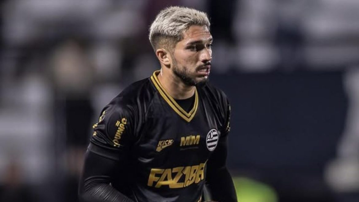 volante-ex-coritiba-rescinde-contrato-e-deixa-o-lanterna-da-serie-b