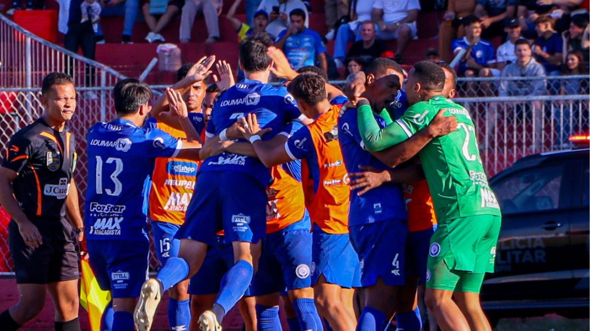 foz-do-iguacu-vence-time-de-gusttavo-lima-nos-penaltis-e-conquista-acesso-no-paranaense