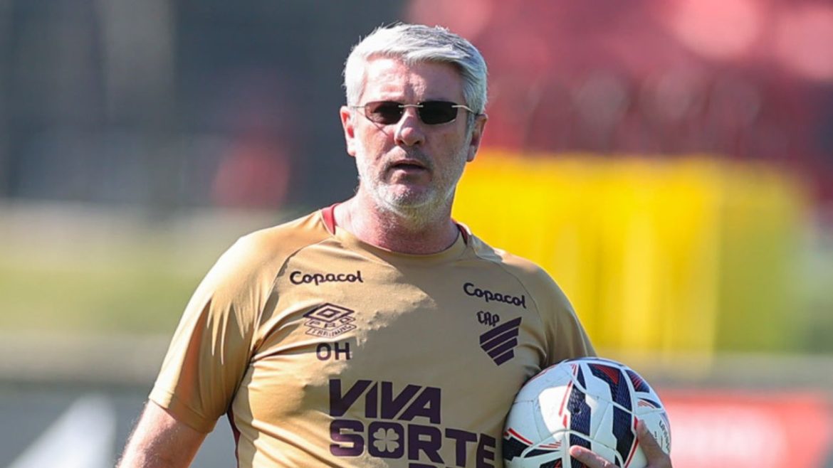 athletico-e-a-responsabilidade-de-odair-hellmann-para-mudar-as-coisas
