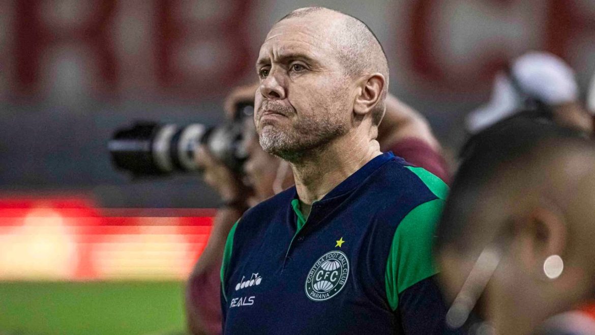 coritiba-tem-retorno-importante-na-serie-b;-veja-as-escalacoes