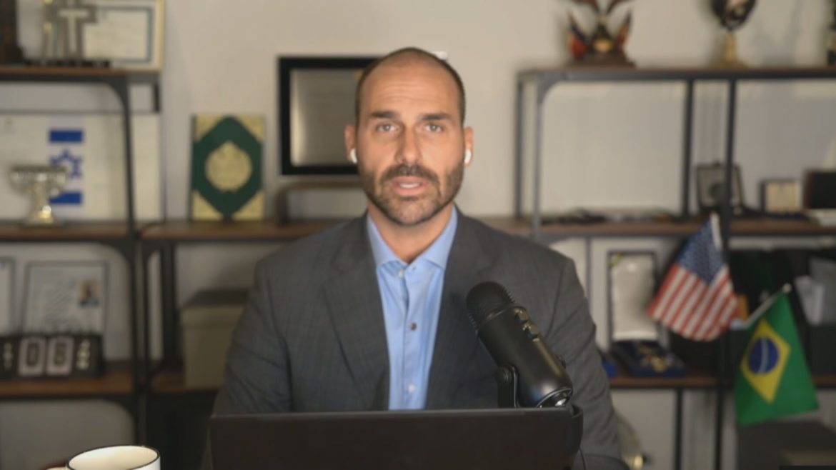 eduardo-bolsonaro-pode-perder-mandato-de-oficio,-explica-professor