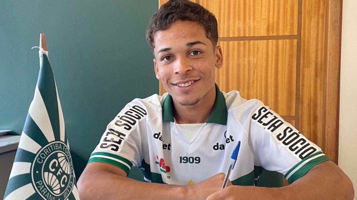 atacante-da-base-do-coritiba-e-contratado-por-rival-da-serie-b