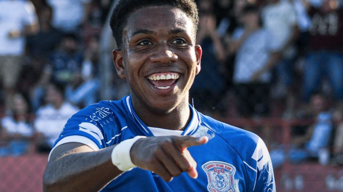 cianorte-faz-jogo-da-vida-em-estadio-historico