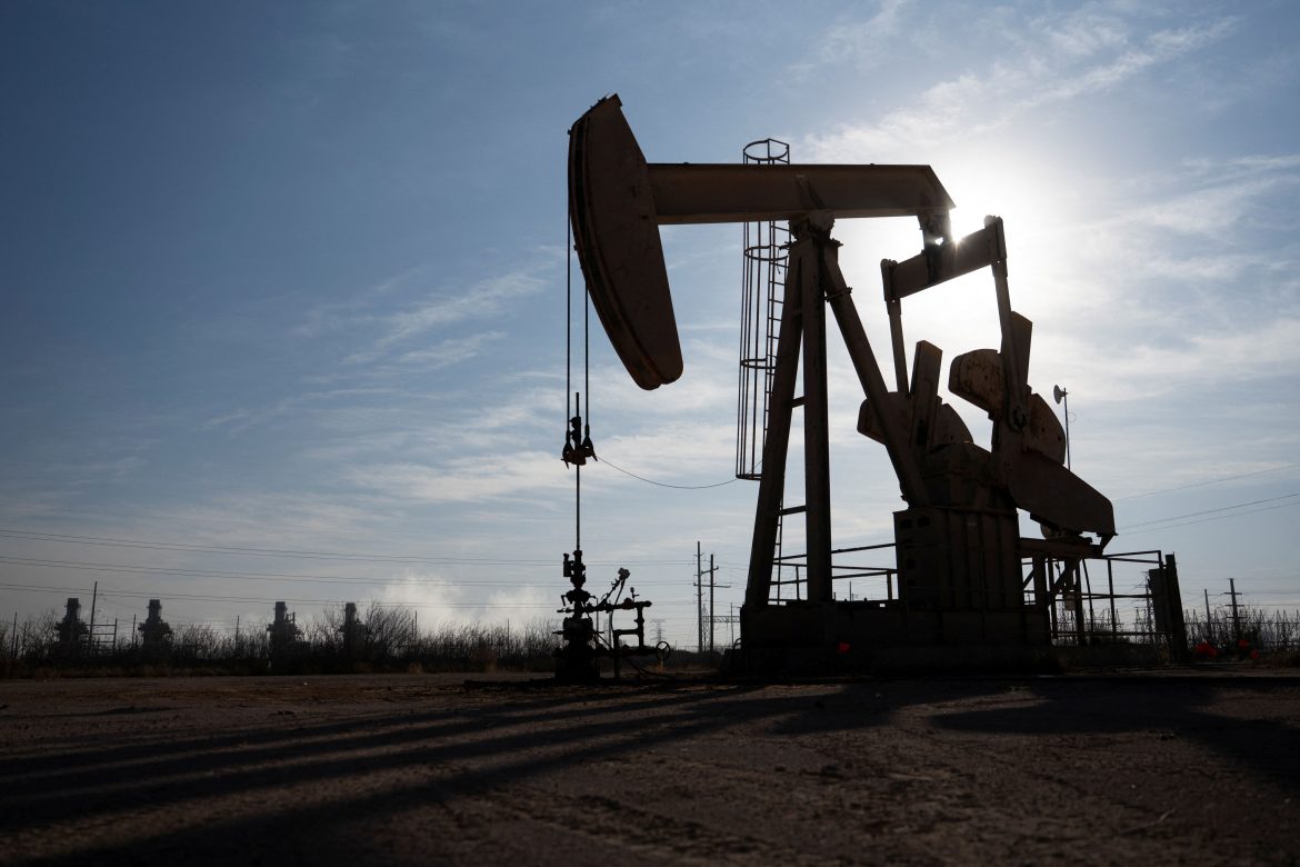 petroleo-fecha-em-queda-com-apreensao-sobre-oferta-da-opep