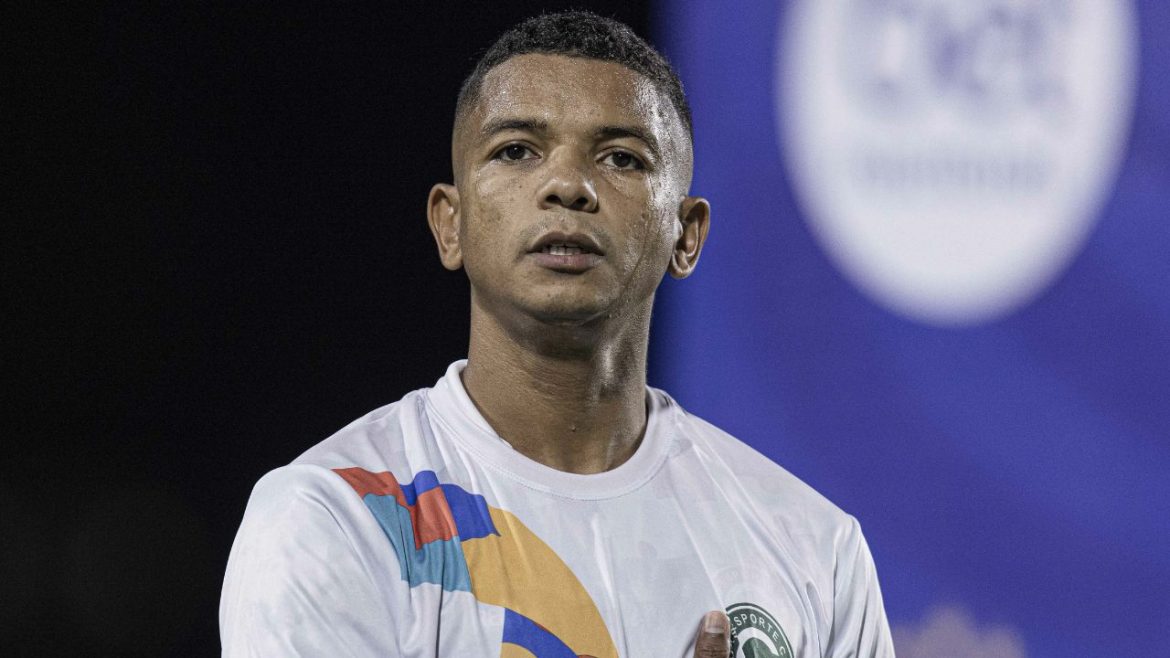 david-braz-no-athletico?-zagueiro-define-futuro