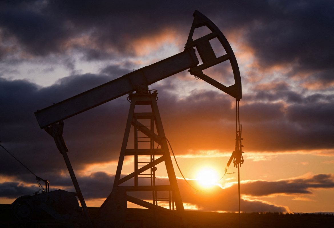 barclays-corta-previsao-de-preco-do-petroleo-para-2026