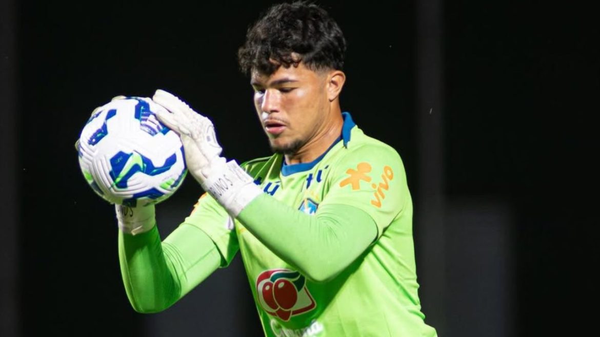 bruninho-samudio,-filho-de-eliza-samudio,-defende-penalti-pela-selecao-brasileira;-assista