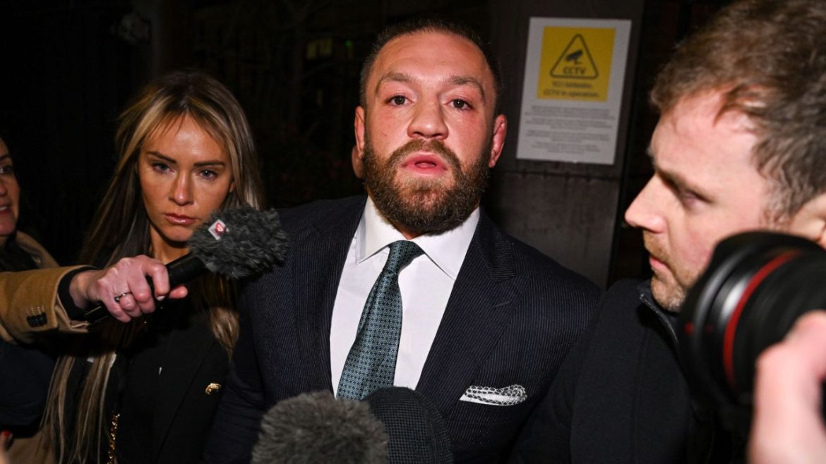 conor-mcgregor-recebe-suspensao-pesada-no-mma