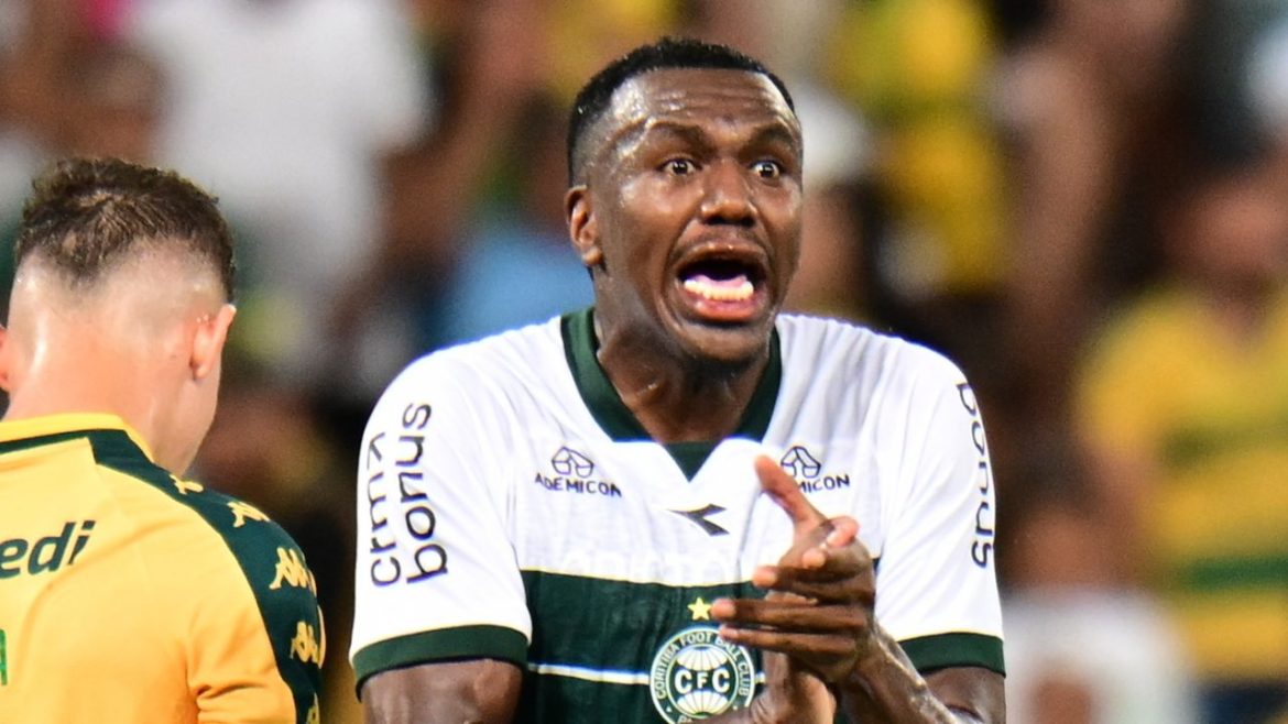 coritiba-derrete-em-cuiaba-e-desperdica-chance-incrivel-no-dia-do-aniversario