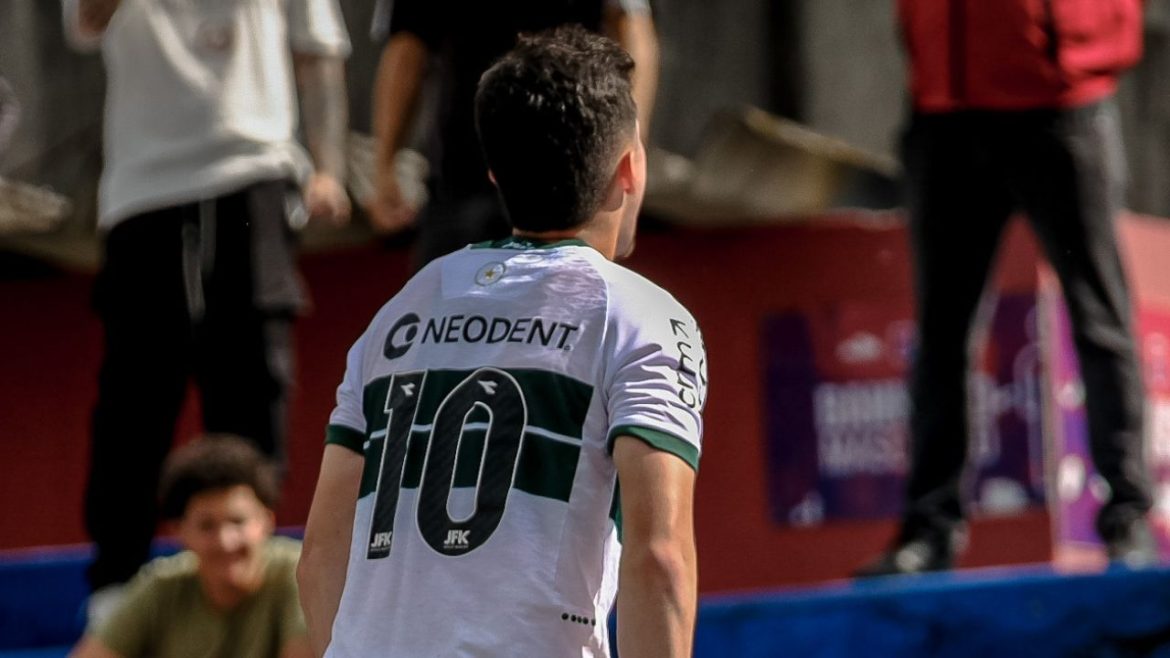 “tudo-normal-em-curitiba”:-coritiba-provoca-athletico-com-invencibilidade-no-classico