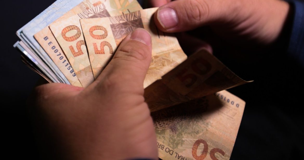 saldo-da-carteira-de-credito-deve-ter-crescido-1%-em-outubro,-diz-febraban