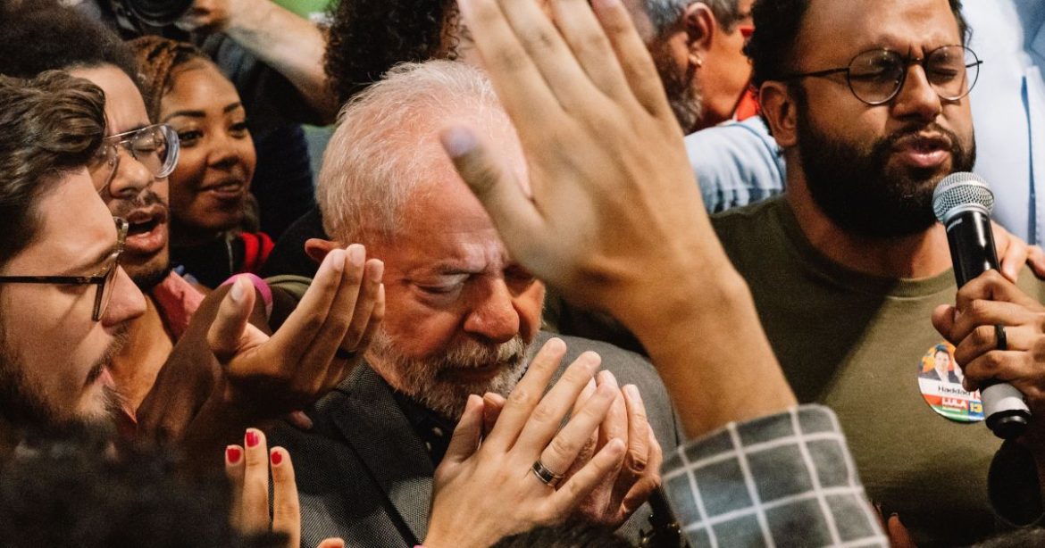 “apocalipse-nos-tropicos”-e-premiado-a-caminho-do-oscar