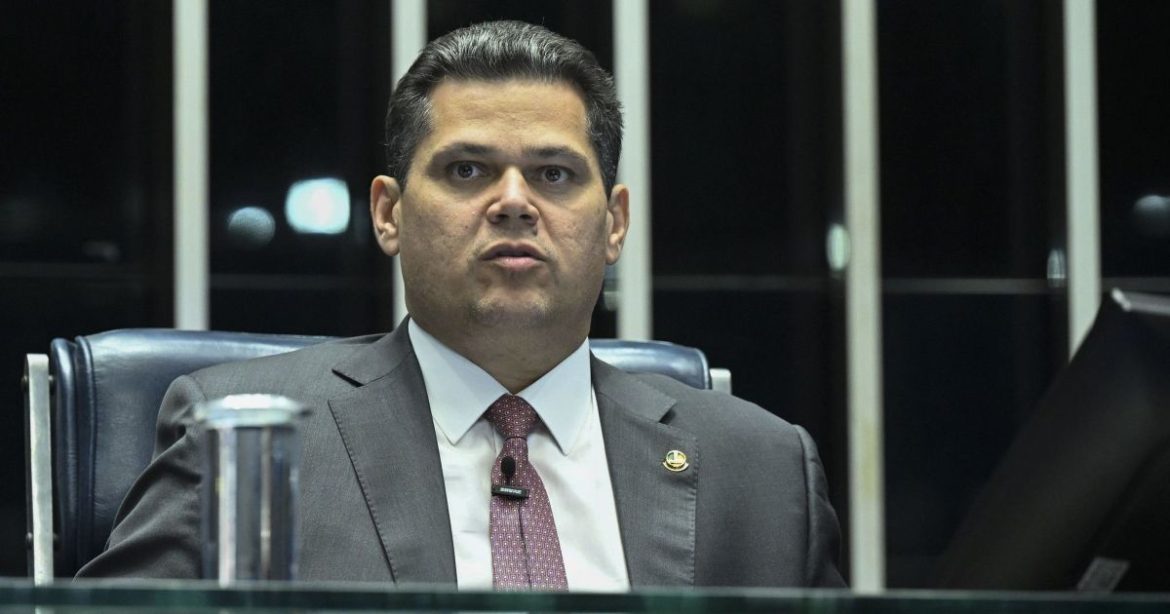 pl-da-dosimetria:-mdb-resiste-a-projeto-e-reclama-de-conducao-de-alcolumbre
