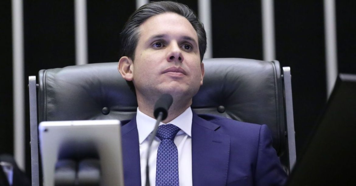 hugo-motta-cria-comissao-para-tarifa-zero-e-mira-pauta-de-lula