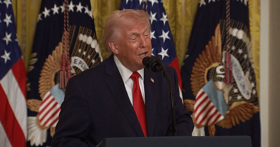 trump-diz-acreditar-que-novo-lider-supremo-do-ira-esta-vivo,-mas-“ferido”