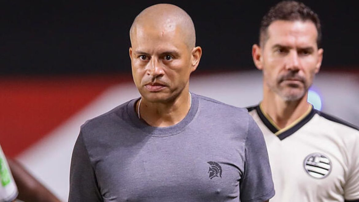 time-de-alex-perde-invencibilidade-com-gol-e-expulsao-de-ex-athletico