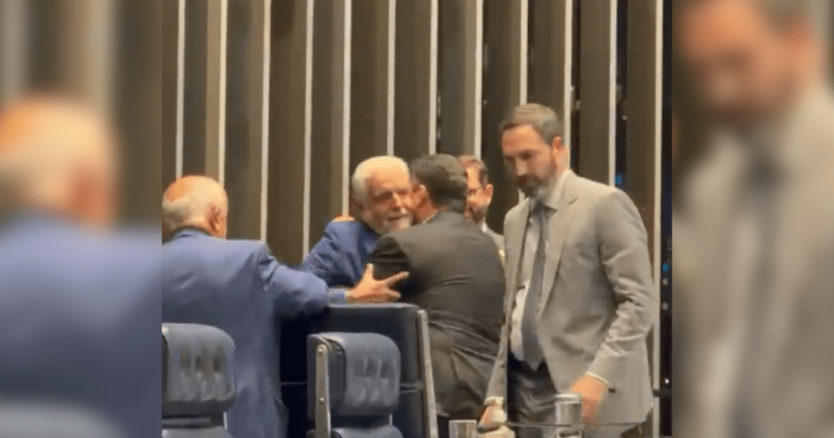video:-apos-rejeicao-de-messias,-alcolumbre-abraca-jaques-wagner