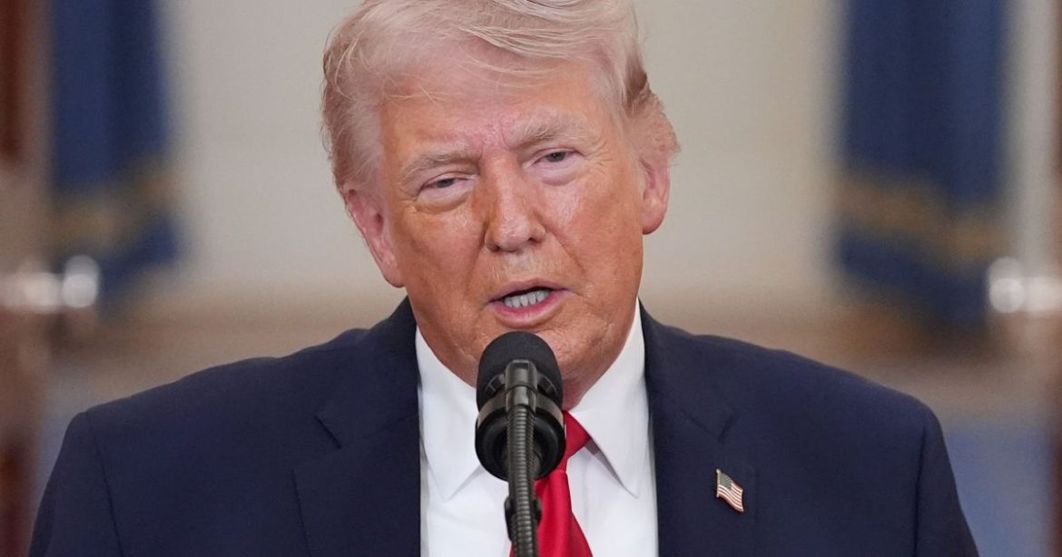 trump-sobre-apreensao-de-navio-do-ira:-eua-sao-“como-piratas”