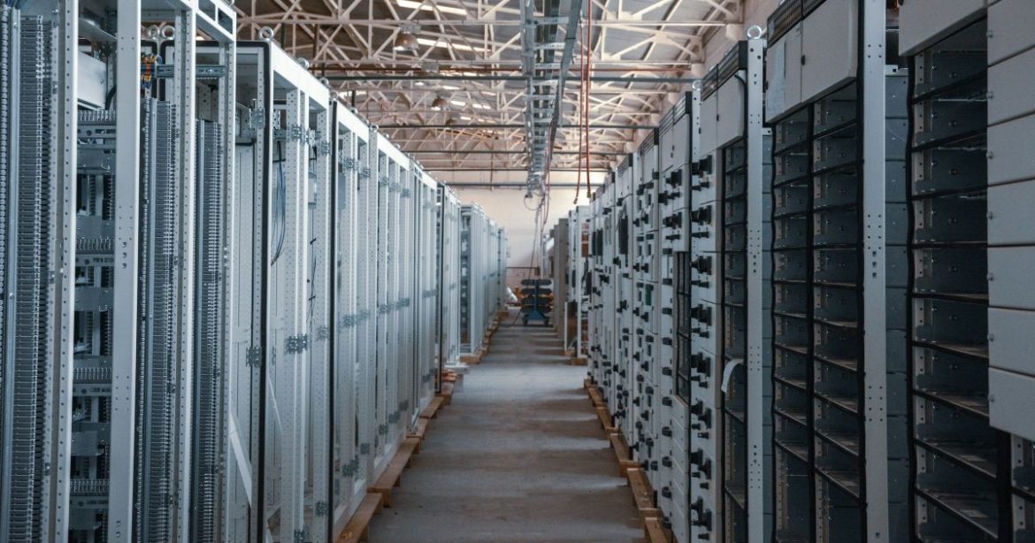 demanda-de-energia-para-data-centers-cresce-24%-na-area-da-cpfl