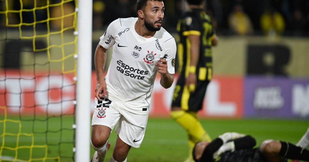 diniz-revela-planos-para-zakaria-apos-atuacao-decisiva-pelo-corinthians