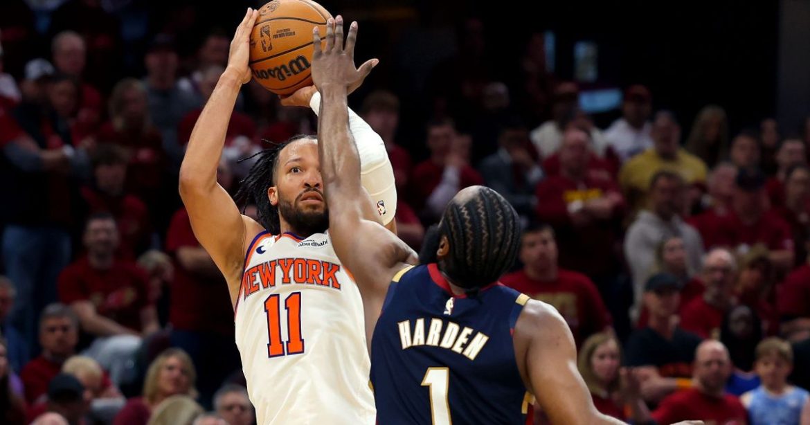 knicks-vencem-cavaliers-e-ficam-perto-das-finais-da-nba