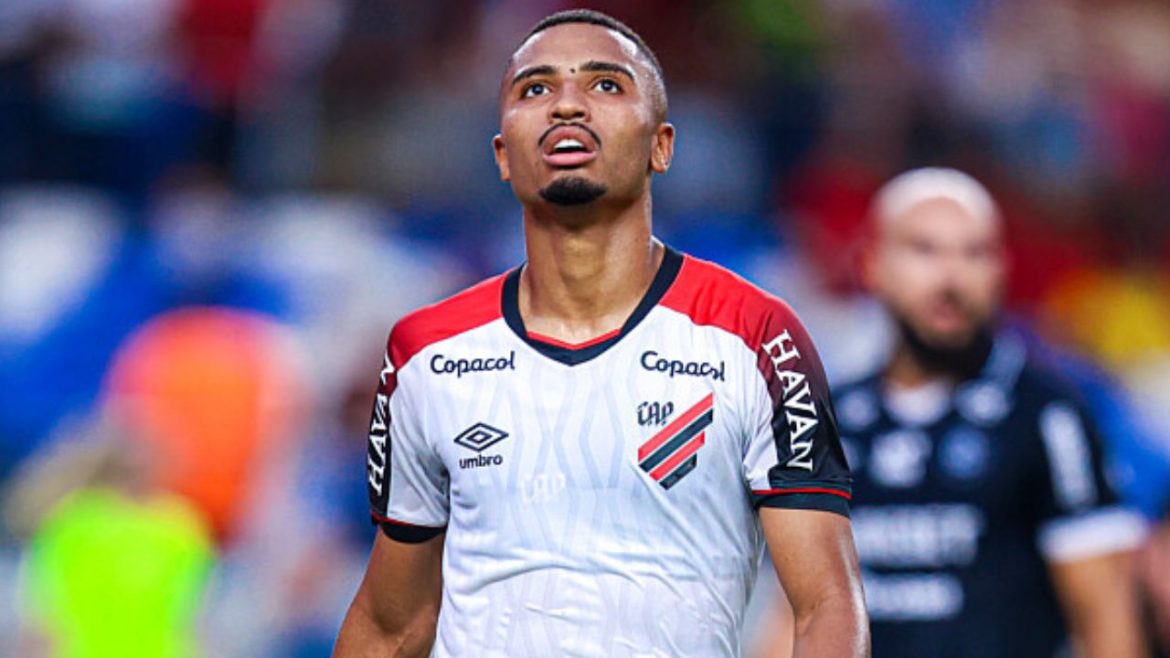 ex-futsal,-leozinho-tenta-superar-esquecimento-no-athletico