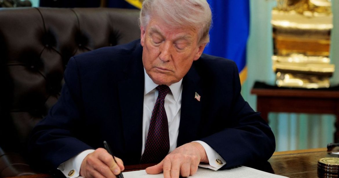 trump-devolve-texto-de-acordo-com-ira-com-alteracoes-e-estende-negociacoes