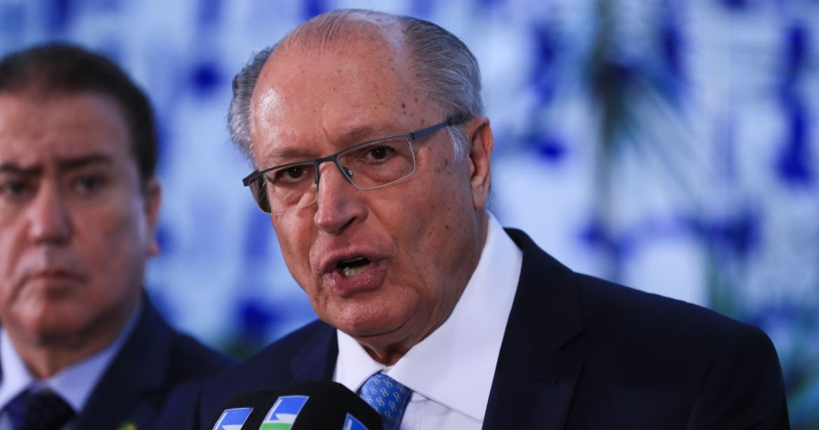 alckmin-sobre-investigacao-comercial-dos-eua:-pix-e-um-patrimonio-nacional