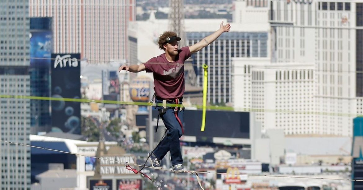 acidente-de-base-jumping-mata-dois,-incluindo-atleta-do-super-bowl
