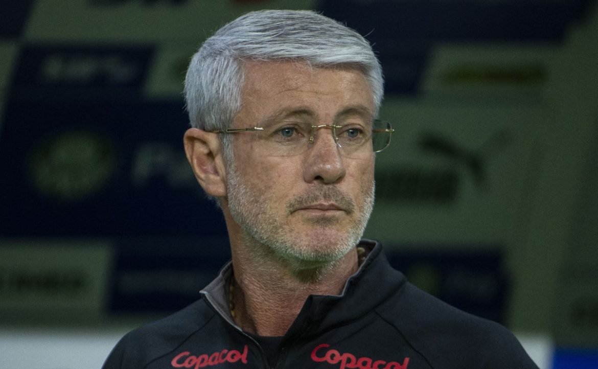 contratacao-revela-ansiedade-para-encontrar-figura-marcante-no-athletico