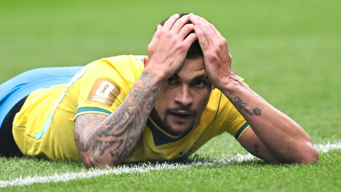bruno-guimaraes-se-manifesta-apos-penalti-perdido-pela-selecao-brasileira:-“pior-dor”