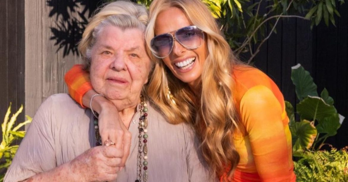 adriane-galisteu-celebra-85-anos-da-mae-apos-internacao-da-idosa-as-pressas